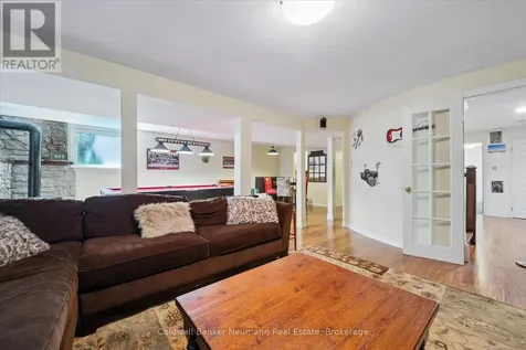 35 Monticello Crescent Guelph (kortright East) ON N1G 2M1