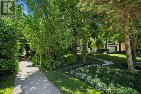 35 Monticello Crescent Guelph (kortright East) ON N1G 2M1
