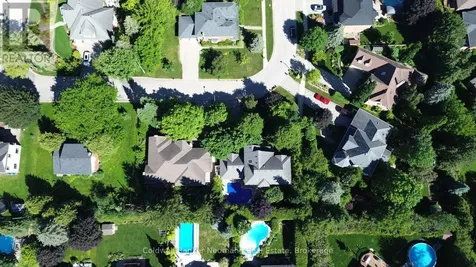 35 Monticello Crescent Guelph (kortright East) ON N1G 2M1