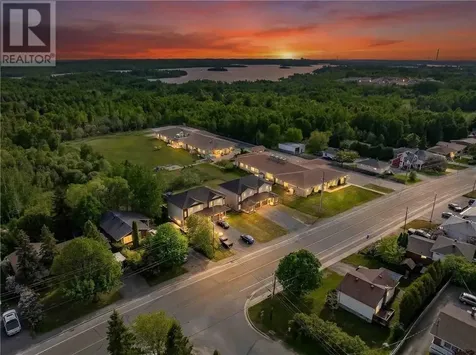 2925 Bancroft Drive Greater Sudbury ON P3B 1T8