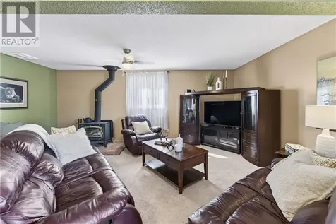 34 Cherrywood Crescent Sudbury ON P3B 3Z8