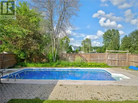 34 Cherrywood Crescent Sudbury ON P3B 3Z8