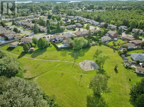 34 Cherrywood Crescent Sudbury ON P3B 3Z8