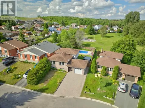 34 Cherrywood Crescent Sudbury ON P3B 3Z8