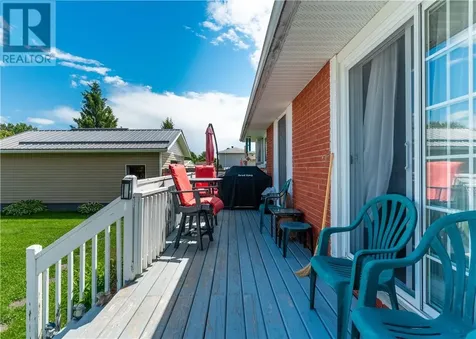 4490 Elizabeth Crescent Val Therese ON P3P 1S7