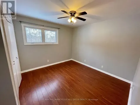 1043 Penetanguishene Road Oro-medonte ON L4M 4Y8