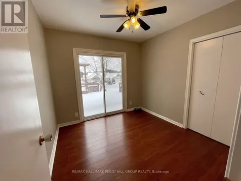 1043 Penetanguishene Road Oro-medonte ON L4M 4Y8