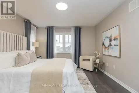246 Thomas Phillips Drive Aurora ON L4G 0T6