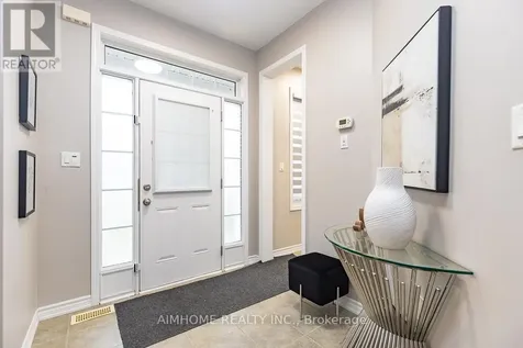 246 Thomas Phillips Drive Aurora ON L4G 0T6