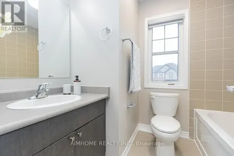 246 Thomas Phillips Drive Aurora ON L4G 0T6