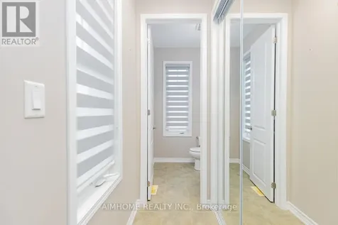 246 Thomas Phillips Drive Aurora ON L4G 0T6
