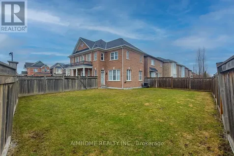 246 Thomas Phillips Drive Aurora ON L4G 0T6