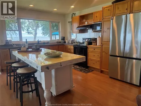 69 East Shore Road Pelee Island ON N0R 1M0