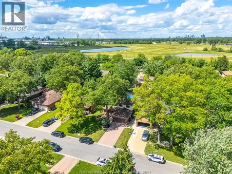 538 Michael Crescent Lasalle ON N9J 3B9