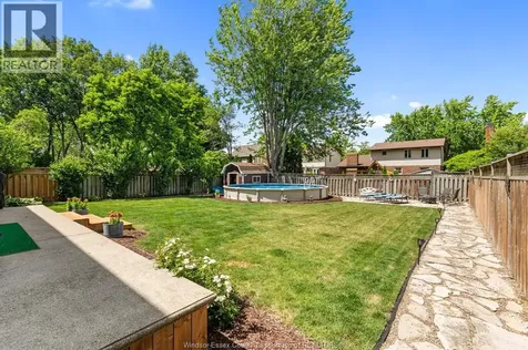 538 Michael Crescent Lasalle ON N9J 3B9