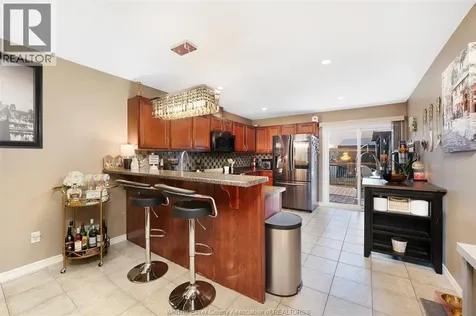 11834 Rockland Windsor ON N8P 1Z5