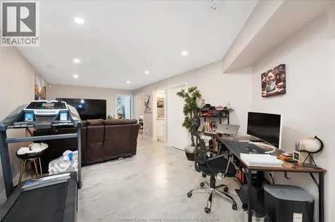11834 Rockland Windsor ON N8P 1Z5