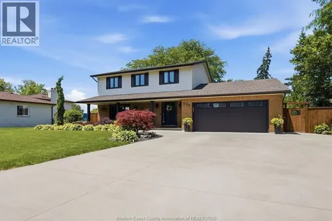 535 Harbourne Crescent Tecumseh ON N8N 3J5