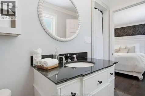 535 Harbourne Crescent Tecumseh ON N8N 3J5