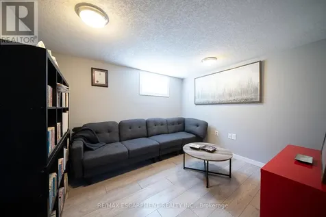 32 Elmwood Avenue Brantford ON N3R 2J8