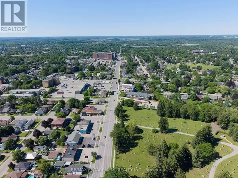 32 Elmwood Avenue Brantford ON N3R 2J8