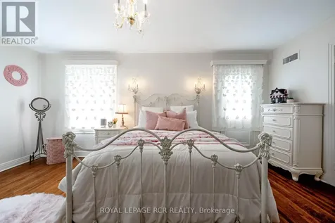 17 First Avenue Orangeville ON L9W 1H7
