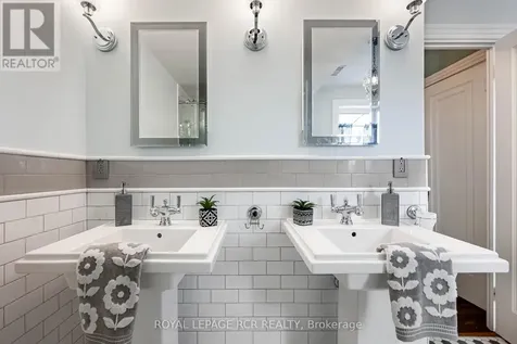 17 First Avenue Orangeville ON L9W 1H7