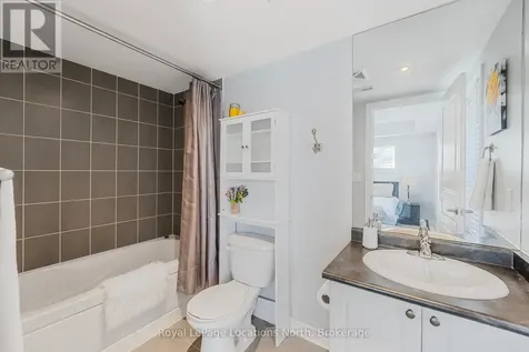 4 Brandy Lane Drive Collingwood ON L9Y 0X4