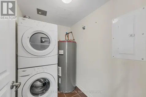 4 Brandy Lane Drive Collingwood ON L9Y 0X4