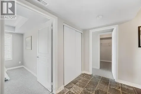 4 Brandy Lane Drive Collingwood ON L9Y 0X4
