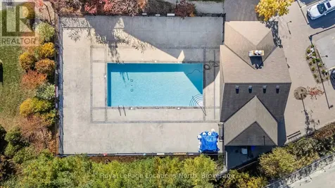 4 Brandy Lane Drive Collingwood ON L9Y 0X4