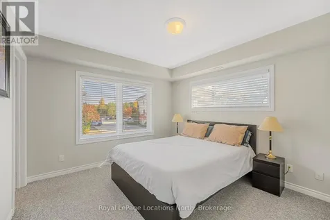 4 Brandy Lane Drive Collingwood ON L9Y 0X4