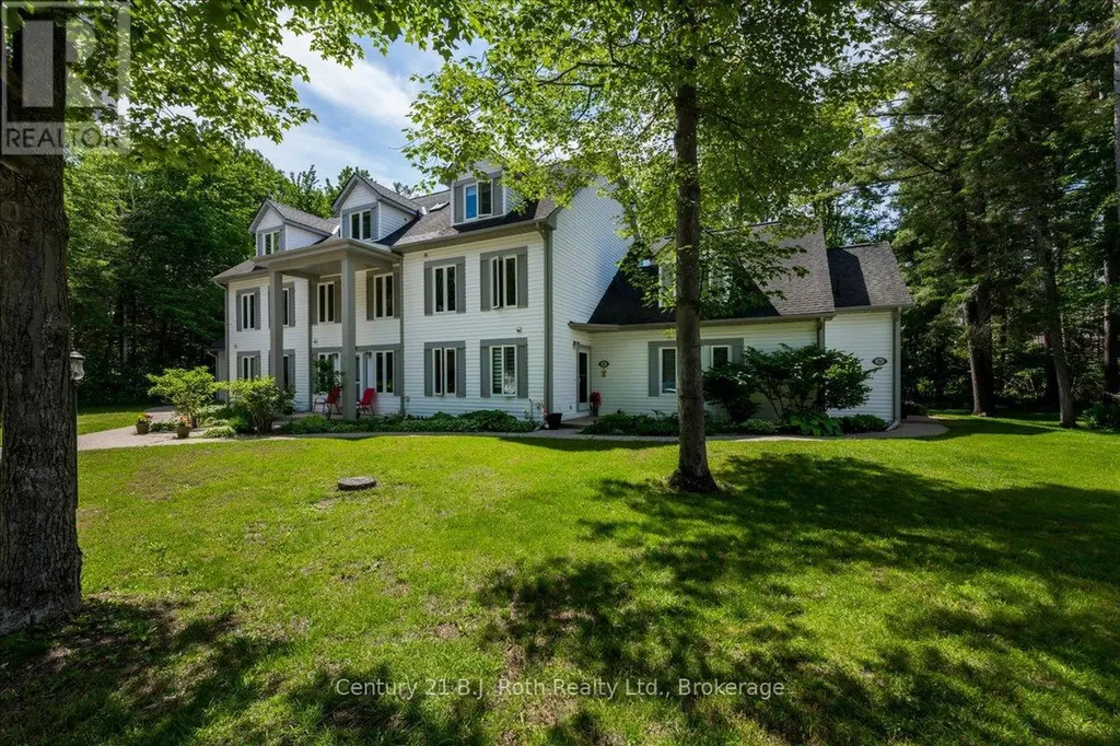 22 Wasaga Woods Circle Wasaga Beach ON L9Z 2N1