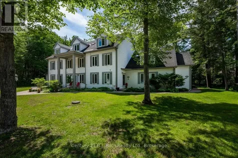 22 Wasaga Woods Circle Wasaga Beach ON L9Z 2N1