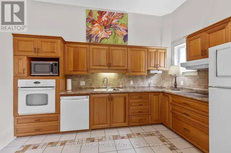 157 Dibble Street West Prescott ON K0E 1T0