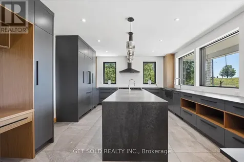 14059 Mccowan Road Whitchurch-stouffville ON L4A 3T2