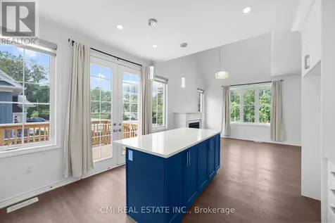 3205 Mosley Street Wasaga Beach ON L9Z 1V5