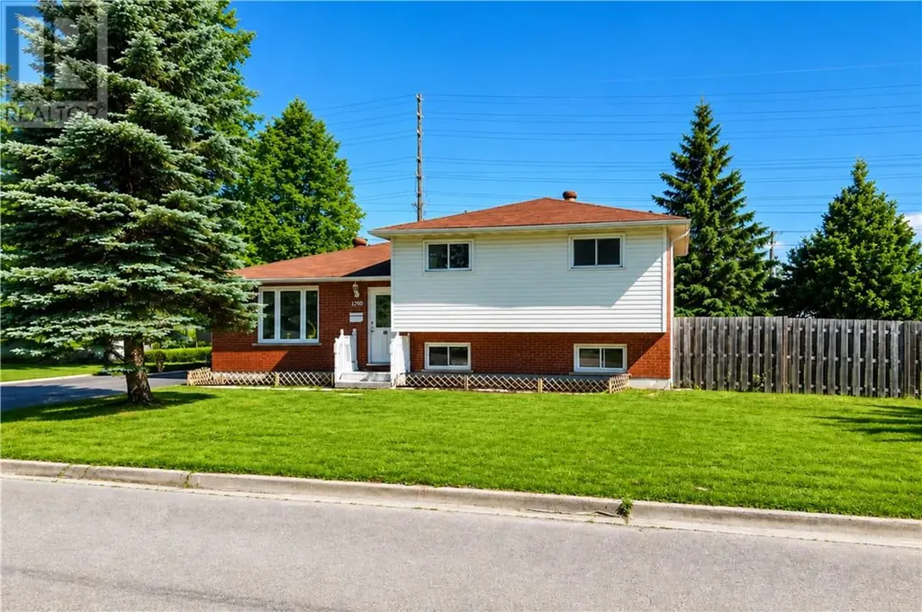 1290 Lillian Boulevard Sudbury ON P3A 2R7