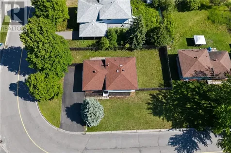 1290 Lillian Boulevard Sudbury ON P3A 2R7