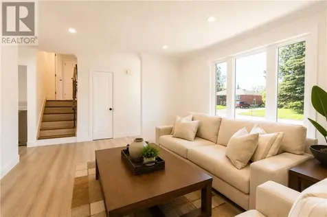 1290 Lillian Boulevard Sudbury ON P3A 2R7