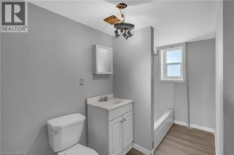 8 Victoria Street Brantford ON N3S 3J7