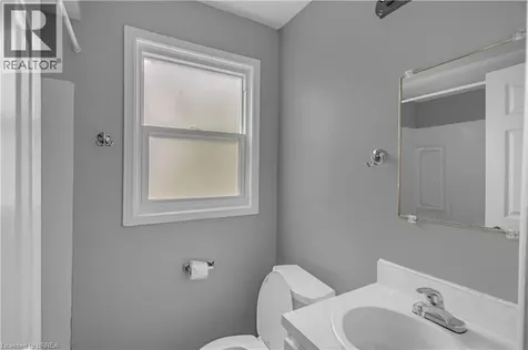 8 Victoria Street Brantford ON N3S 3J7