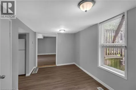 8 Victoria Street Brantford ON N3S 3J7