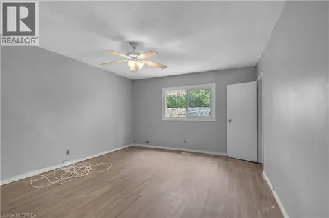 8 Victoria Street Brantford ON N3S 3J7