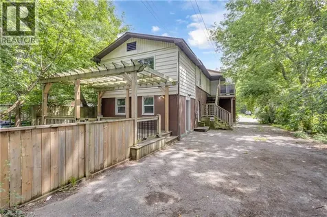 8 Victoria Street Brantford ON N3S 3J7