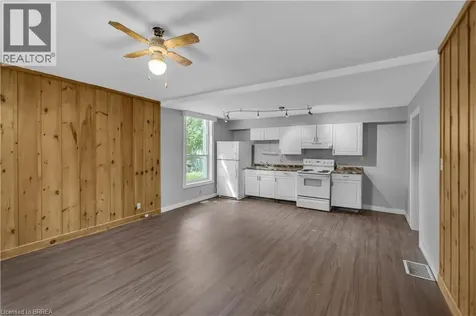 8 Victoria Street Brantford ON N3S 3J7
