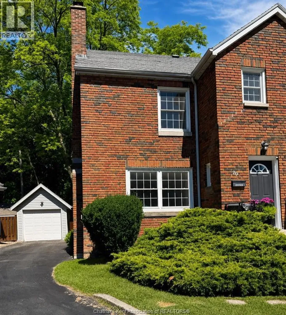 20 Sparks Drive Chatham ON N7M 4J1