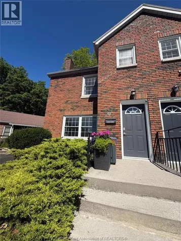 20 Sparks Drive Chatham ON N7M 4J1