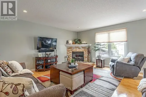 45 Riverbank Drive St. Thomas ON N5P 4M8
