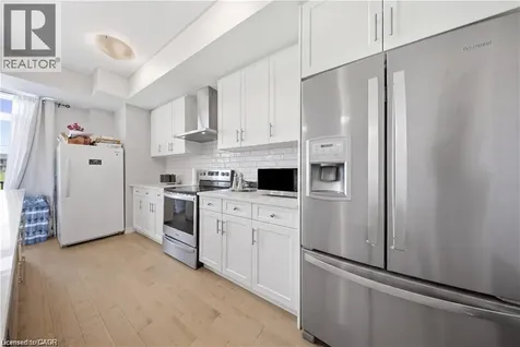 176 Wheat Lane Kitchener ON N2R 0R4